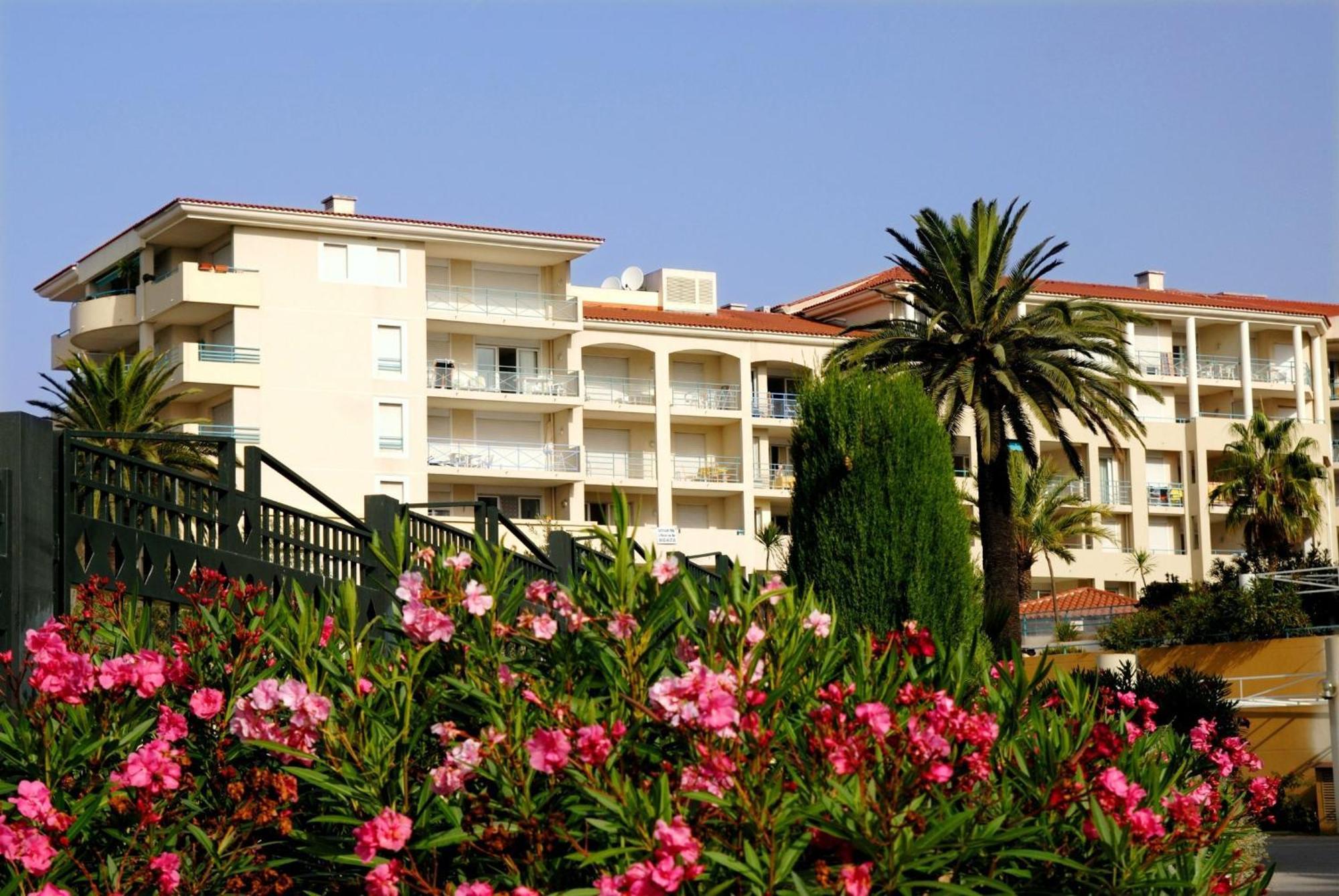 Residence Odalys Les Pins Bleus Juan-les-Pins Luaran gambar