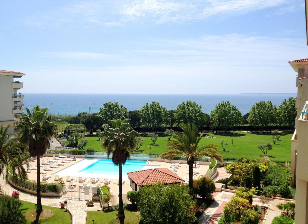 Residence Odalys Les Pins Bleus Juan-les-Pins Luaran gambar